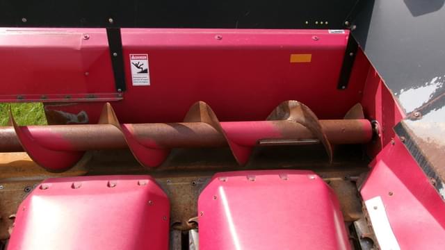 Image of Case IH 1063 equipment image 2