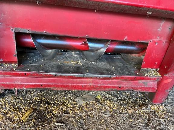 Image of Case IH 1063 equipment image 3
