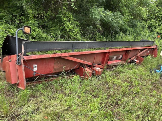 Image of Case IH 1084 equipment image 3