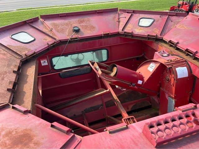 Image of Case IH 2366 equipment image 1