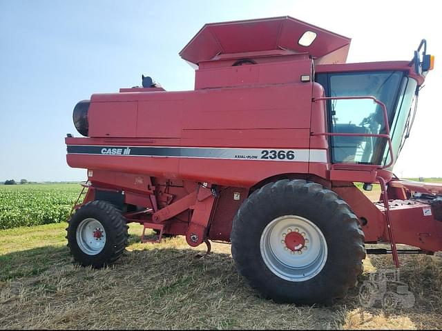 Image of Case IH 2366 equipment image 1