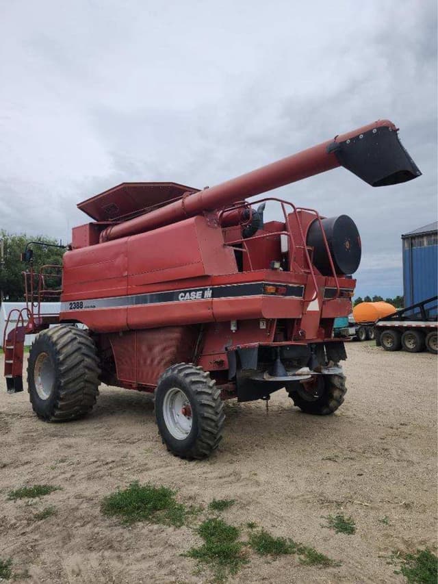 Image of Case IH 2388 equipment image 3
