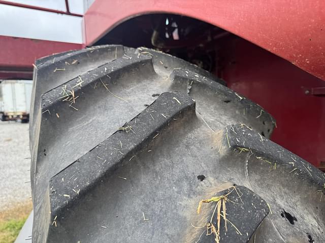 Image of Case IH 2388 equipment image 4