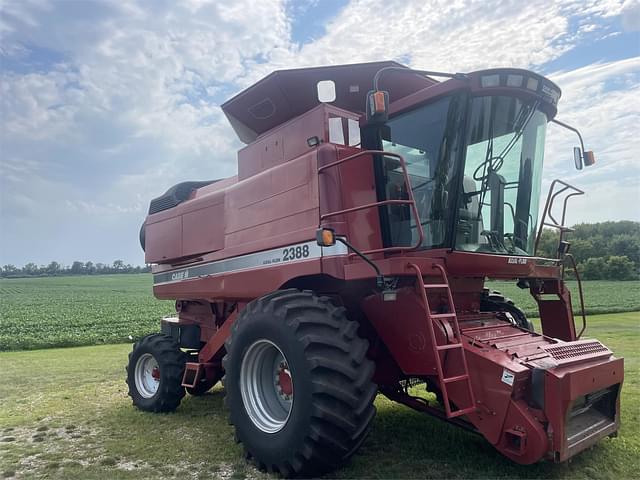 Image of Case IH 2388 equipment image 2