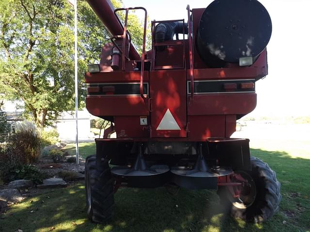 Image of Case IH 2388 equipment image 2