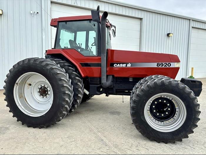 Image of Case IH 8920 Primary image