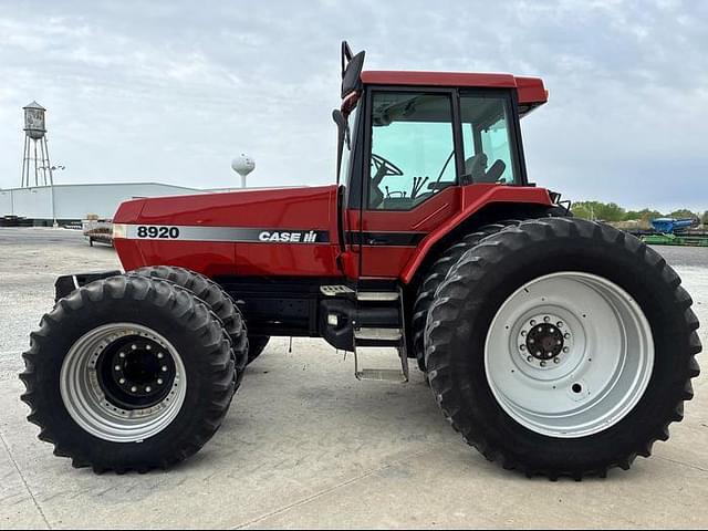Image of Case IH 8920 equipment image 4