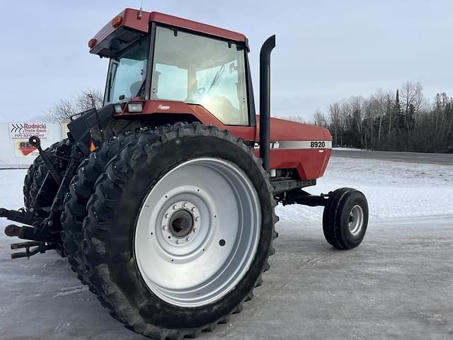 Image of Case IH 8920 equipment image 2