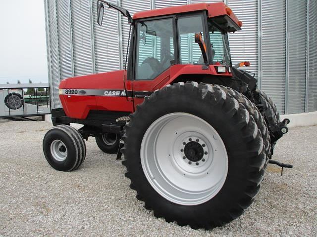 Image of Case IH 8920 equipment image 4