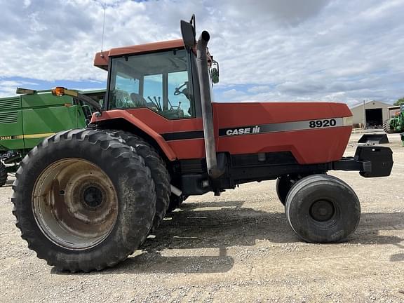 Image of Case IH 8920 equipment image 3