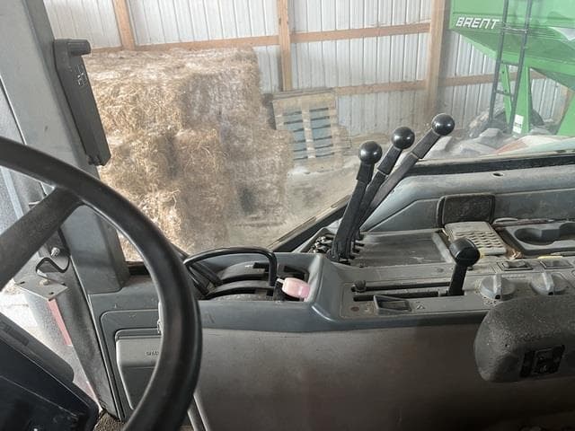 Image of Case IH 8930 equipment image 4