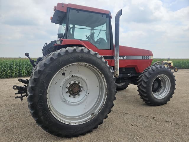 Image of Case IH 8930 equipment image 1