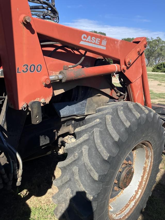 Image of Case IH Maxxum 120 equipment image 4