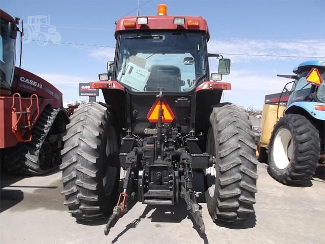 Image of Case IH MX135 equipment image 3