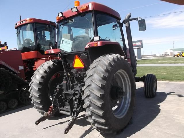 Image of Case IH MX135 equipment image 2