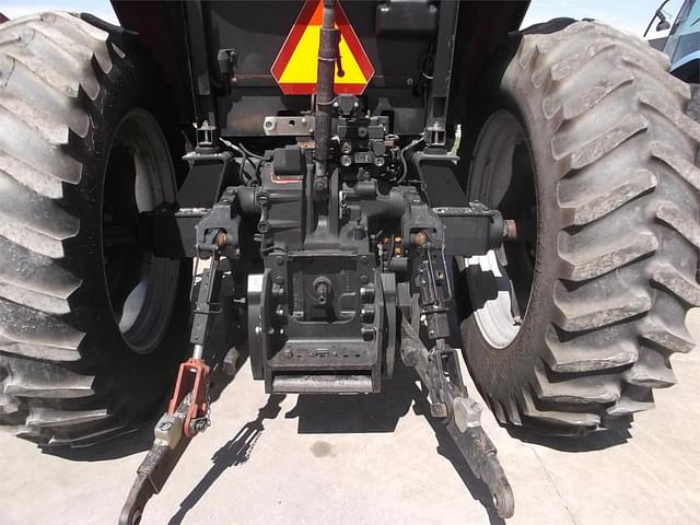 Image of Case IH MX135 equipment image 4