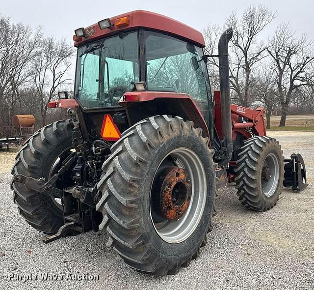 Image of Case IH MX135 equipment image 4