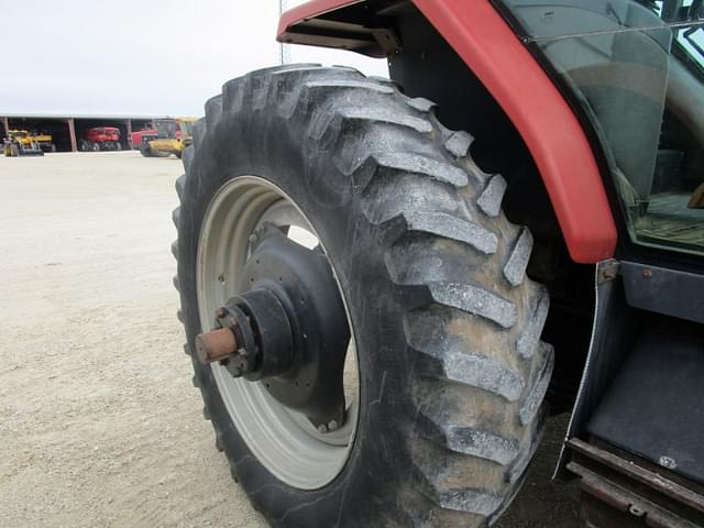 Image of Case IH MX170 equipment image 2