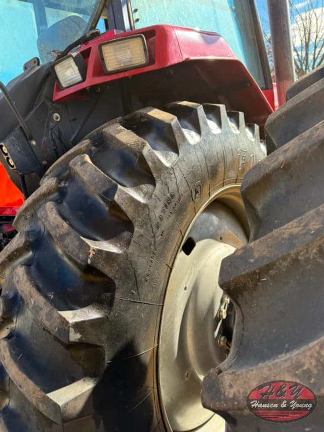 Image of Case IH 8920 equipment image 4