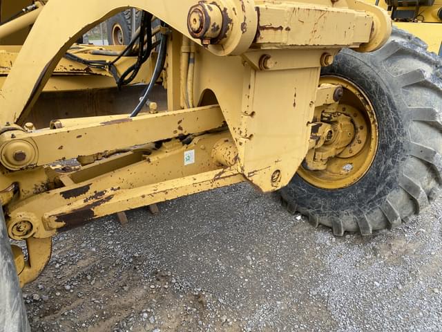 Image of Caterpillar 140H equipment image 4