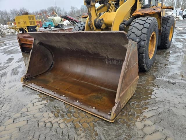 Image of Caterpillar 938G equipment image 1