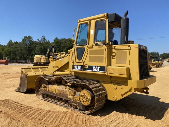 Image of Caterpillar 963B equipment image 1