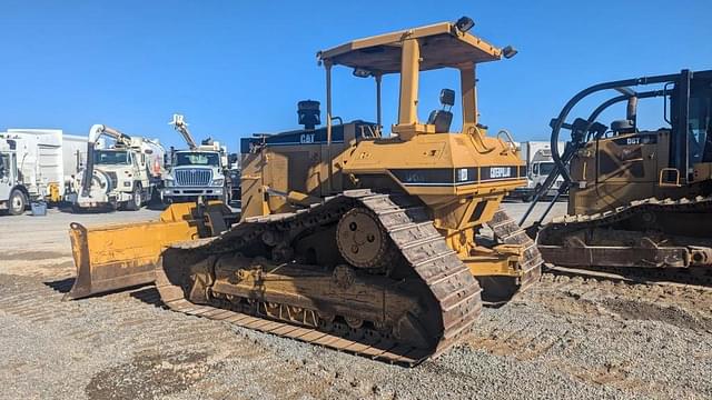 Image of Caterpillar D6M LGP equipment image 3