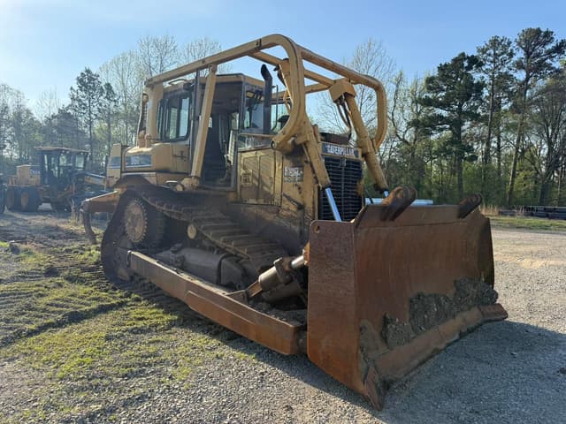 Image of Caterpillar D6R XL equipment image 1