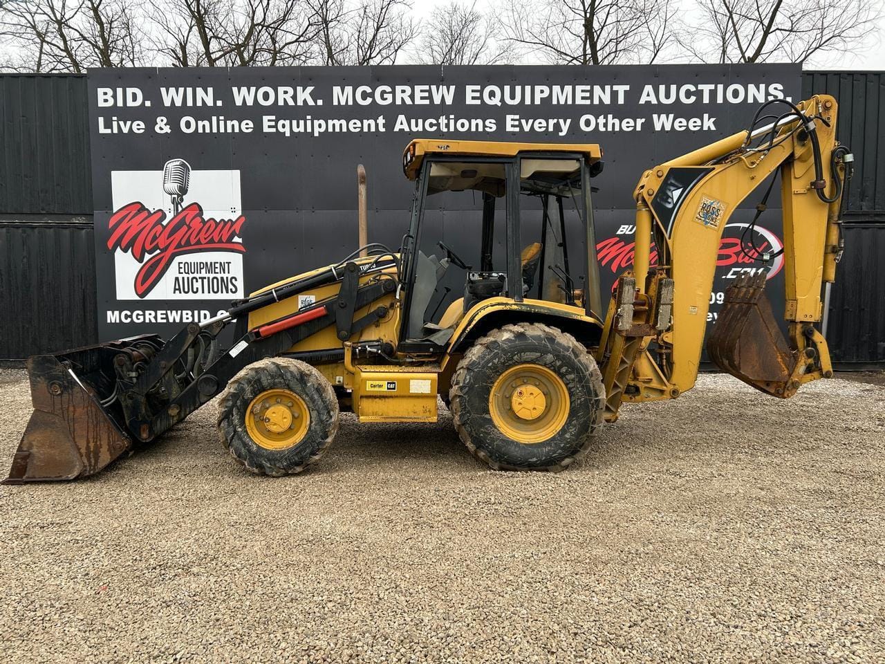 1998 Caterpillar 426C Equipment Image0