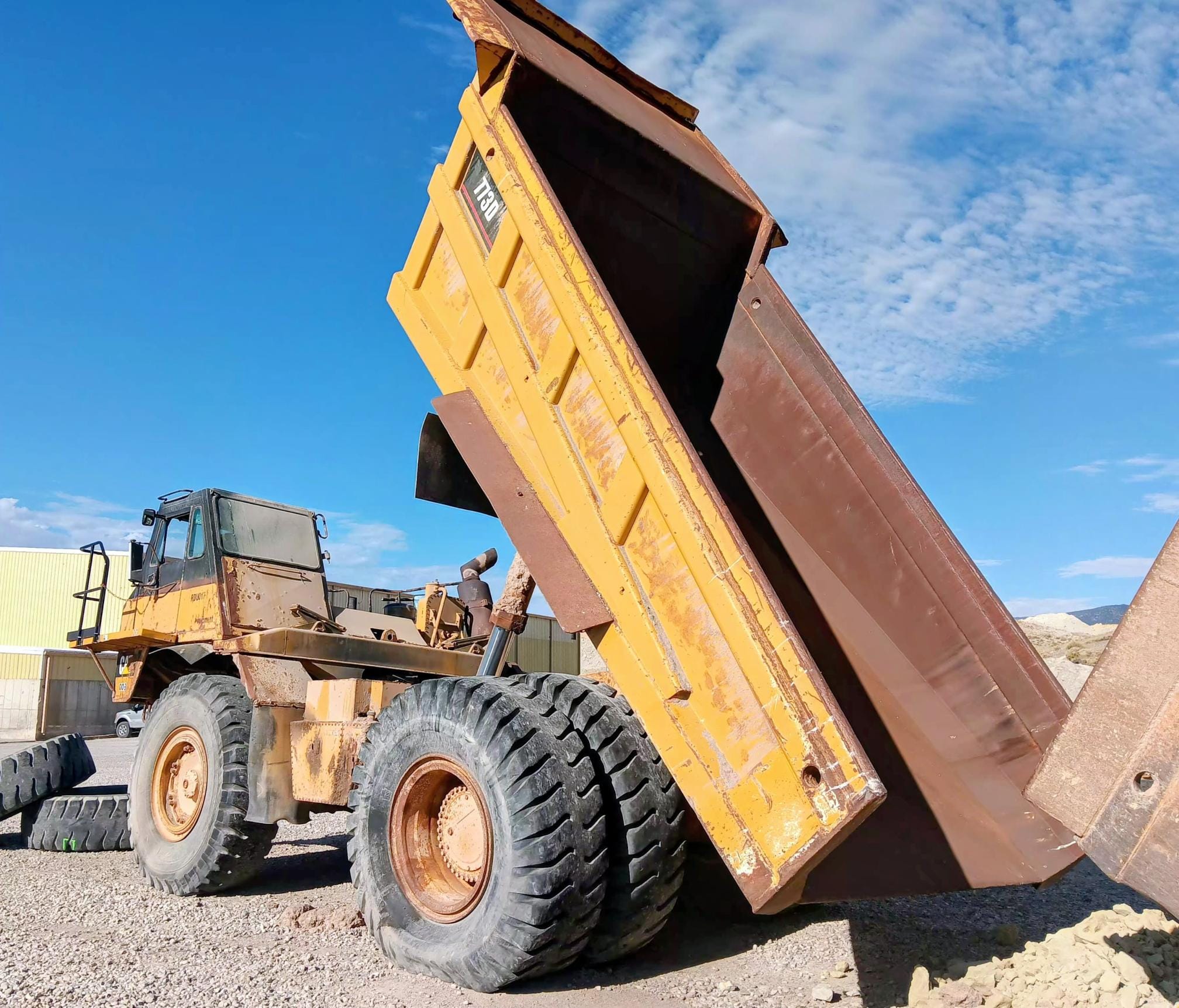 1998 Caterpillar 773D Equipment Image0