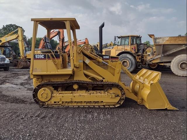 Image of Caterpillar 933 equipment image 2