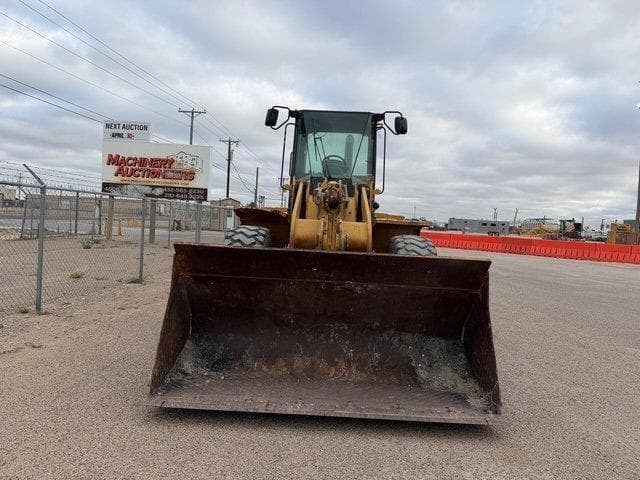 Image of Caterpillar 938G equipment image 1