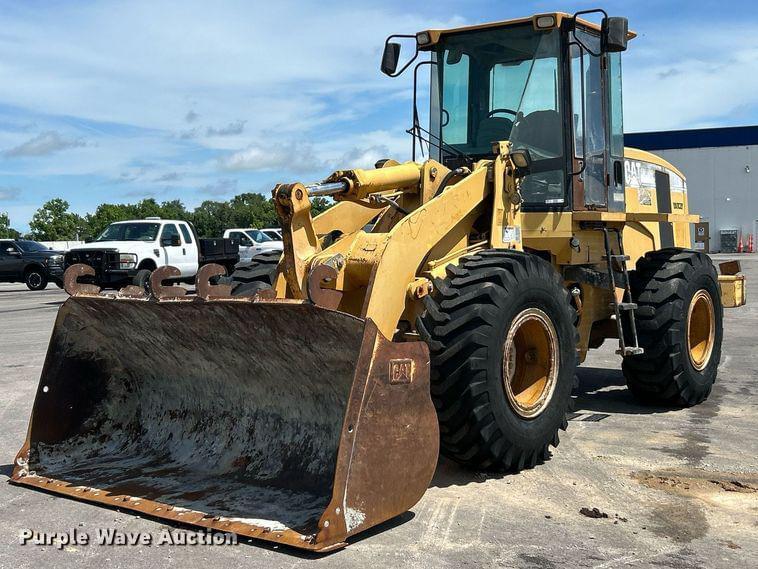 Image of Caterpillar 938G Primary image