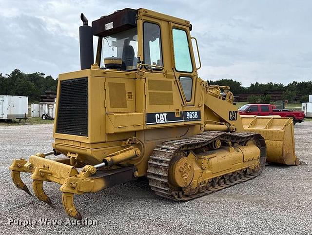 Image of Caterpillar 963B equipment image 4