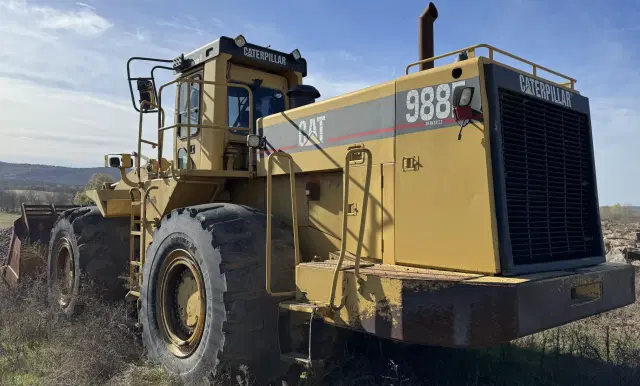 Image of Caterpillar 988F Series II equipment image 3