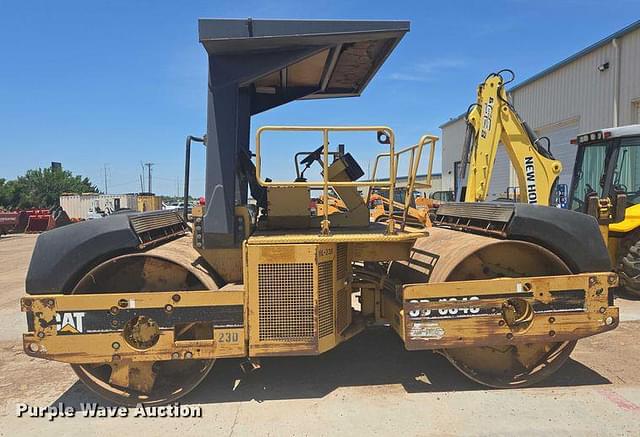 Image of Caterpillar CB-634C equipment image 3