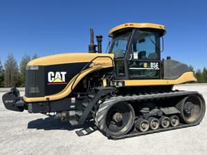 1998 Challenger 85E Image