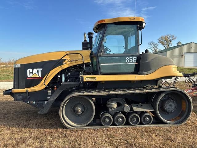 Image of Challenger 85E equipment image 2