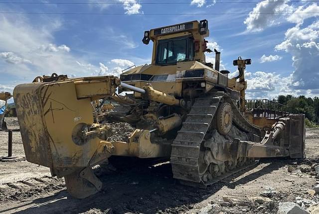 Image of Caterpillar D11R equipment image 4