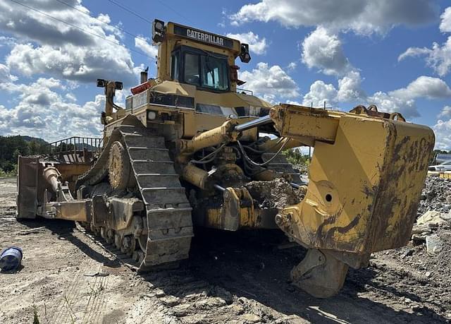 Image of Caterpillar D11R equipment image 3