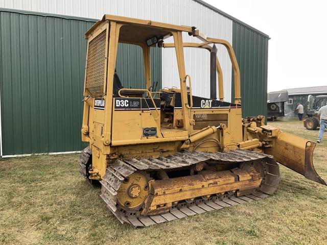 Image of Caterpillar D3C LGP equipment image 2