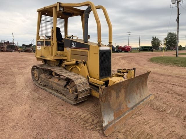 Image of Caterpillar D3C XL equipment image 2