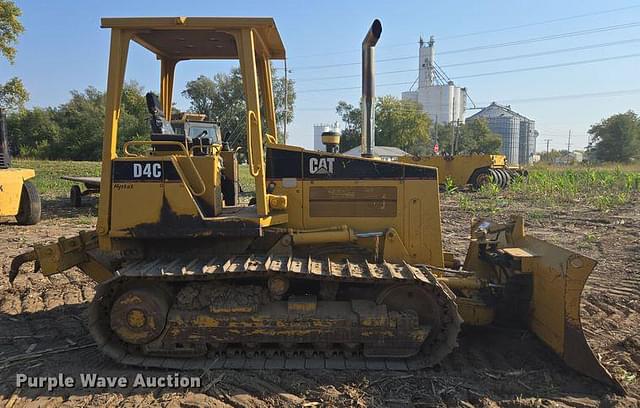 Image of Caterpillar D4C equipment image 3