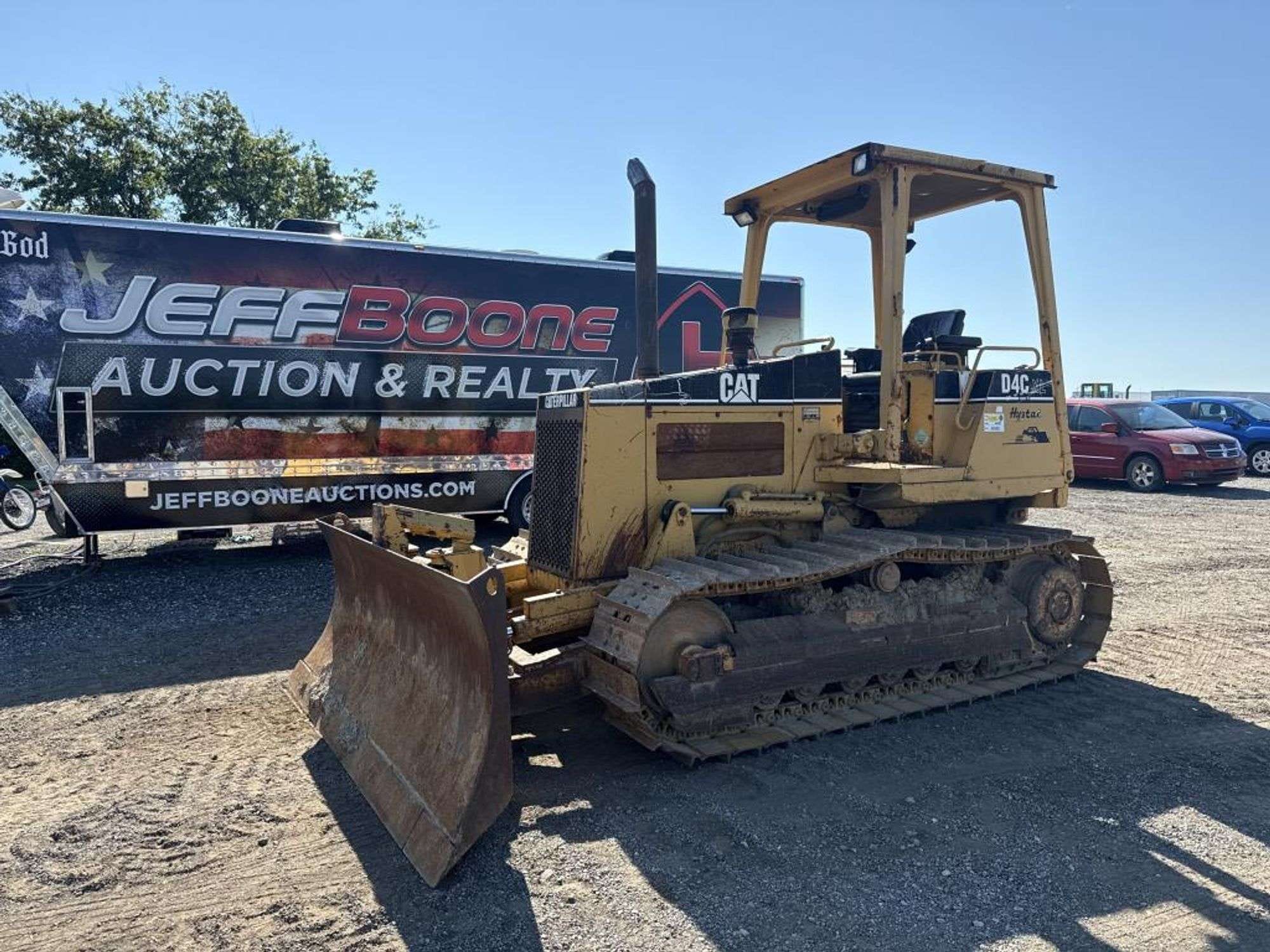 1998 Caterpillar D4C Equipment Image0