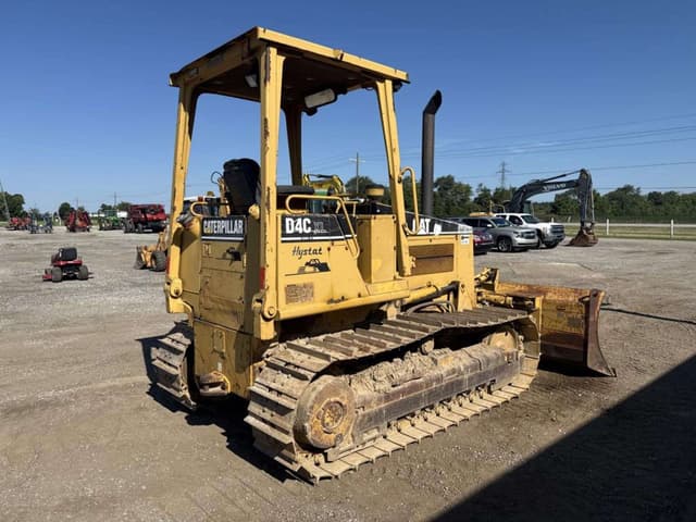 Image of Caterpillar D4C equipment image 2