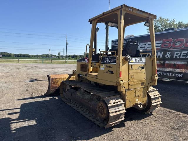 Image of Caterpillar D4C equipment image 1