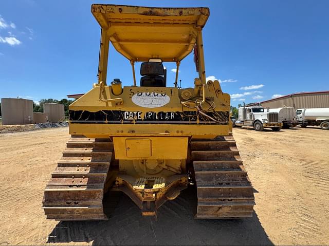 Image of Caterpillar D5M equipment image 4