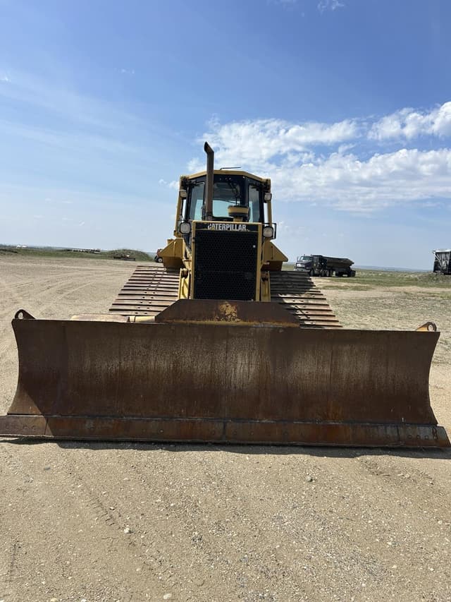 Image of Caterpillar D6M LGP equipment image 1