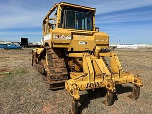 Main image Caterpillar D6R 1