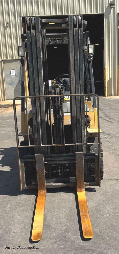 Image of Caterpillar 40 equipment image 1
